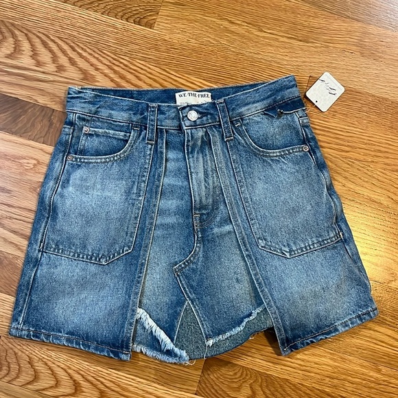 We The Free Blue Jean Shorts High-Waisted Raw Hem - Picture 6 of 12